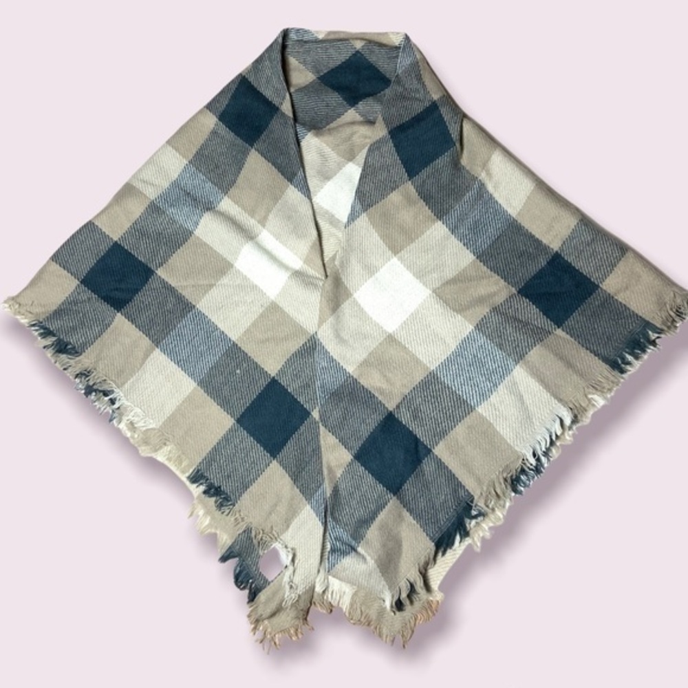 Fall Buffalo blanket scarf wrap Plaid acrylic fringe‎ Neutral blue tan